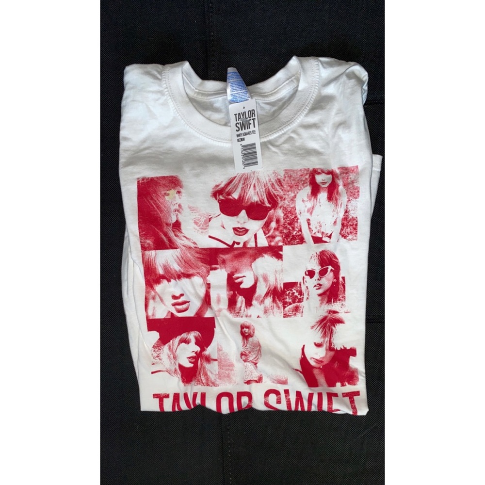 NWT Taylor Swift white square tee sz MEDIUM